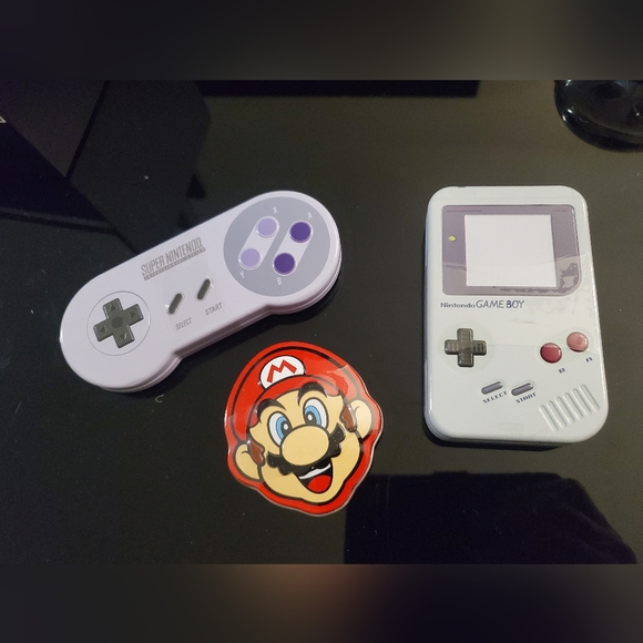 Mario/Gameboy/Nintendo Candy Tins - Picture 1 of 7